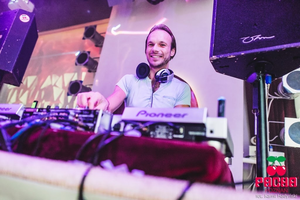 MAC DEMETRIUS live at Pacha